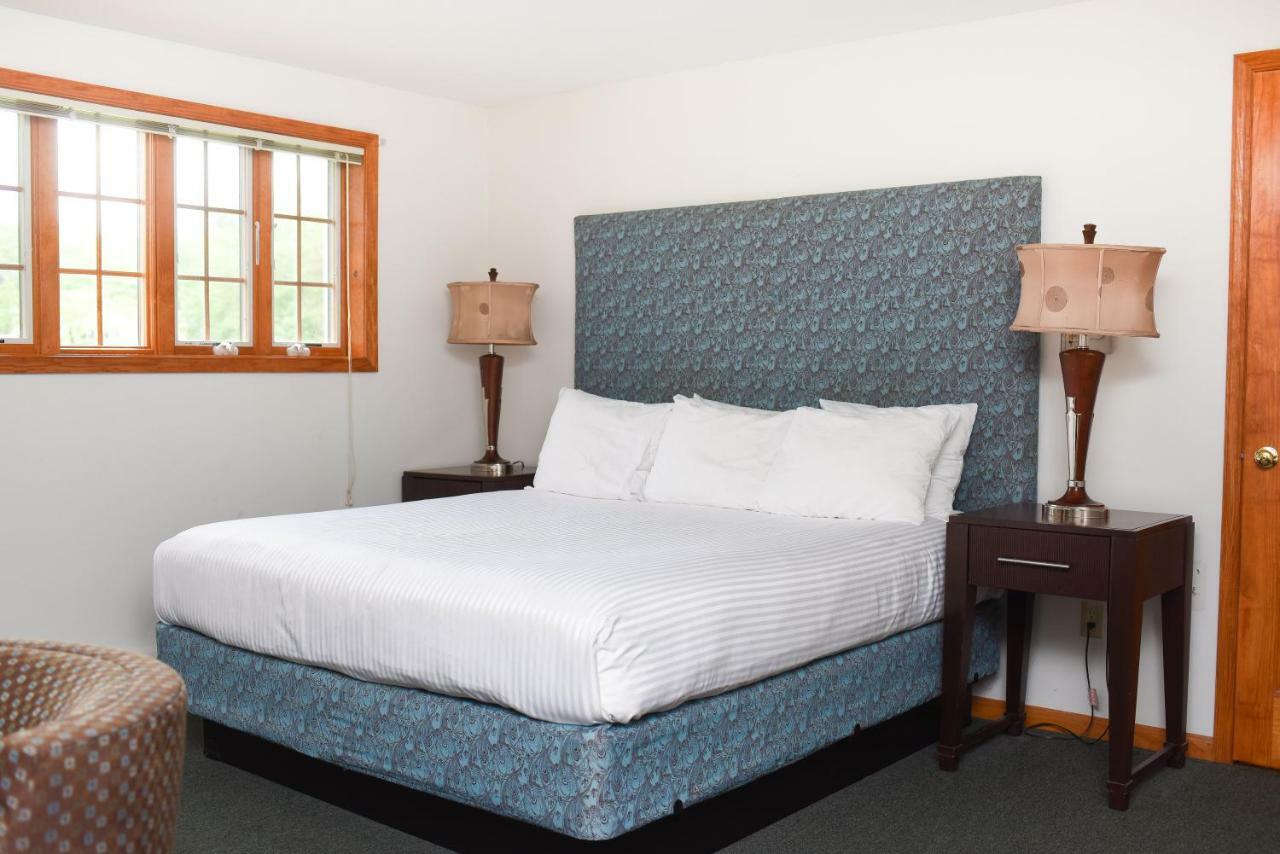 Chestnut Grove Family Resort Mount Pocono Eksteriør billede