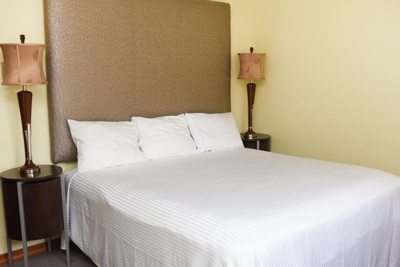 Chestnut Grove Family Resort Mount Pocono Eksteriør billede