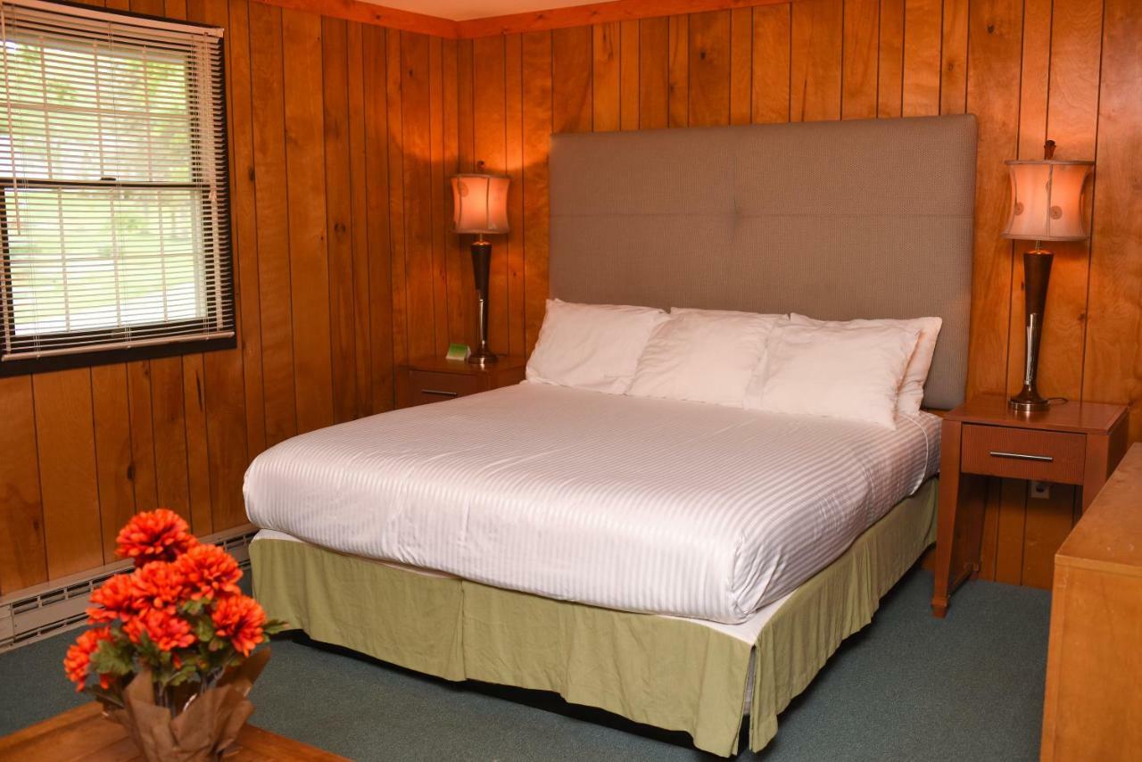 Chestnut Grove Family Resort Mount Pocono Eksteriør billede