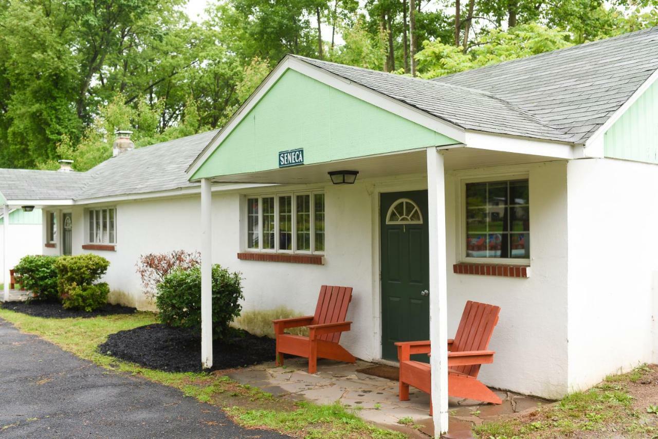 Chestnut Grove Family Resort Mount Pocono Eksteriør billede