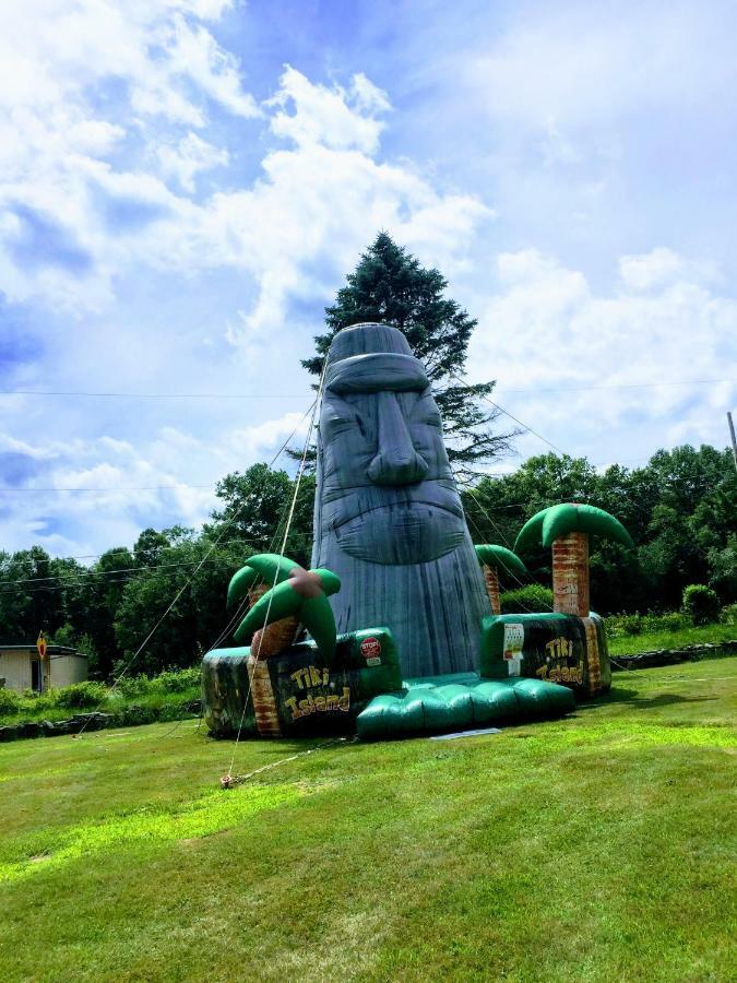 Chestnut Grove Family Resort Mount Pocono Eksteriør billede